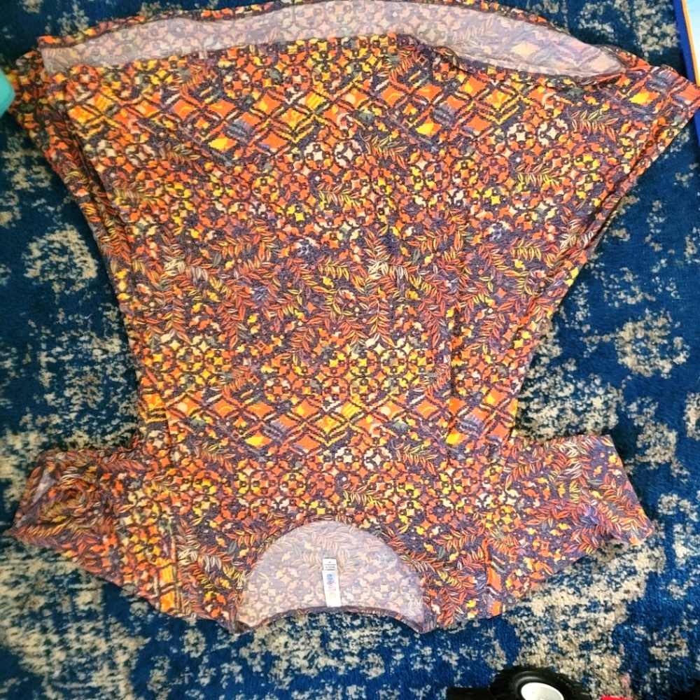 Luluroe top